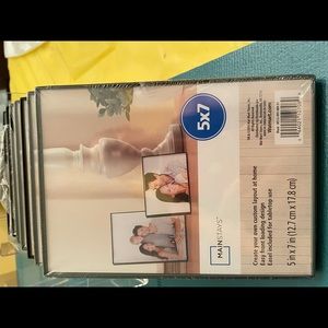 5 x 7 plastic picture frames